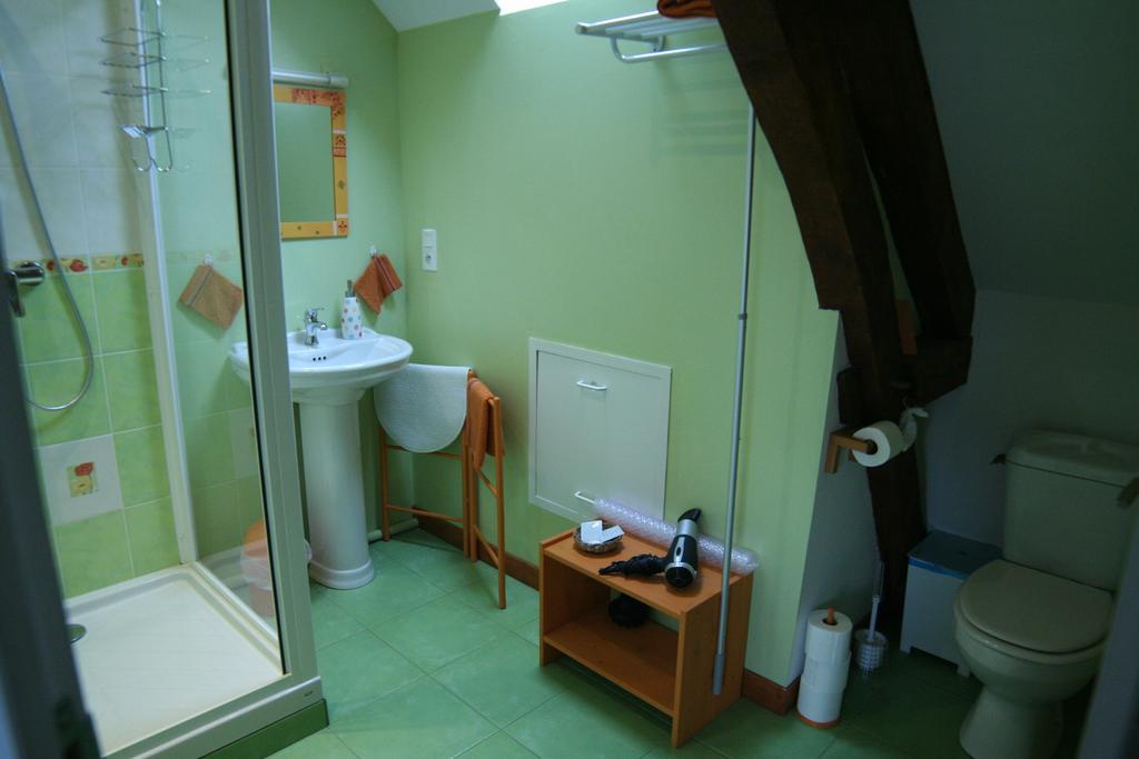 Chambre D'Hotes Du Domaine De La Haute Poignandiere Saint-Germain-de-la-Coudre Habitación foto